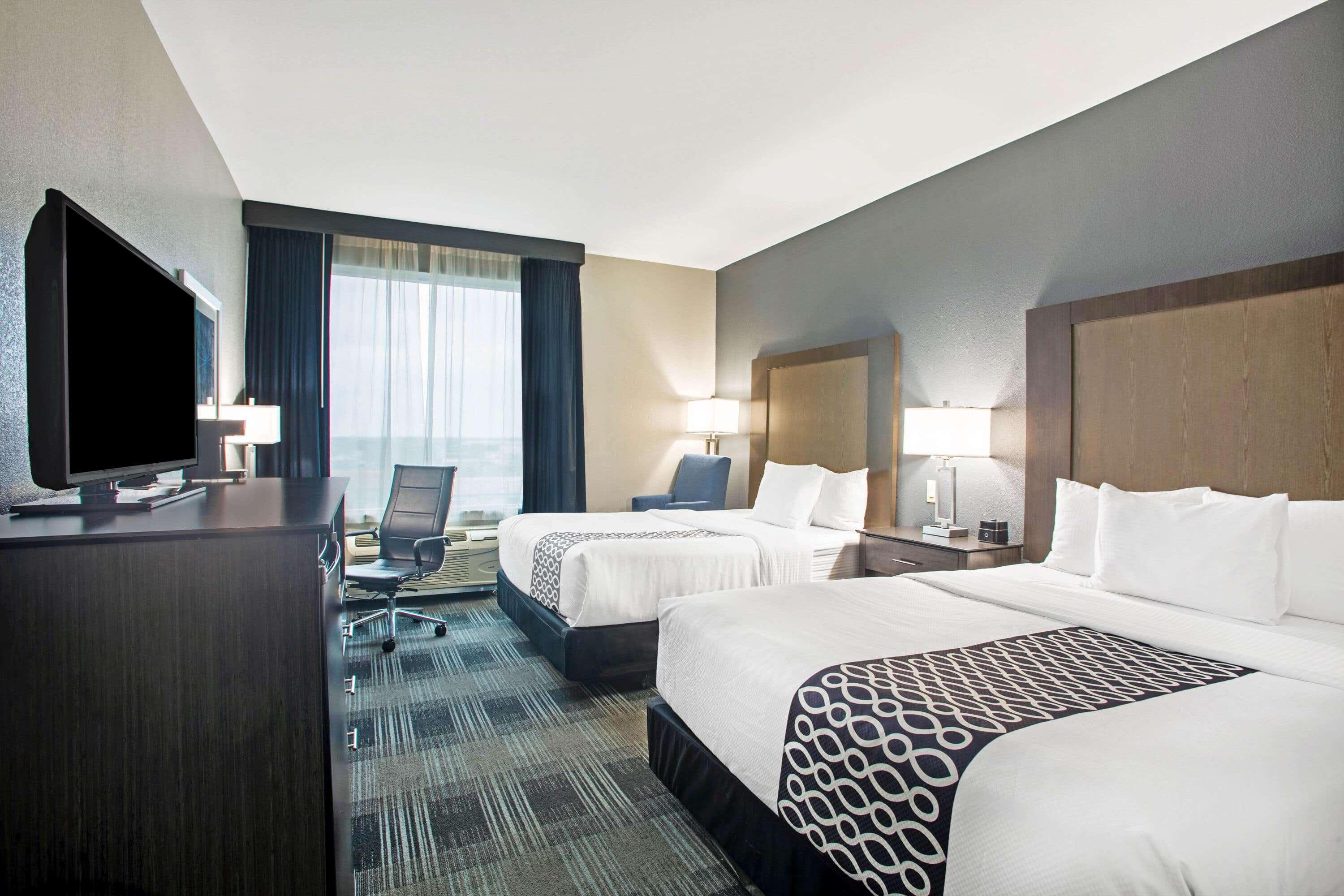 Hotel La Quinta By Wyndham Victoria - South Exterior foto